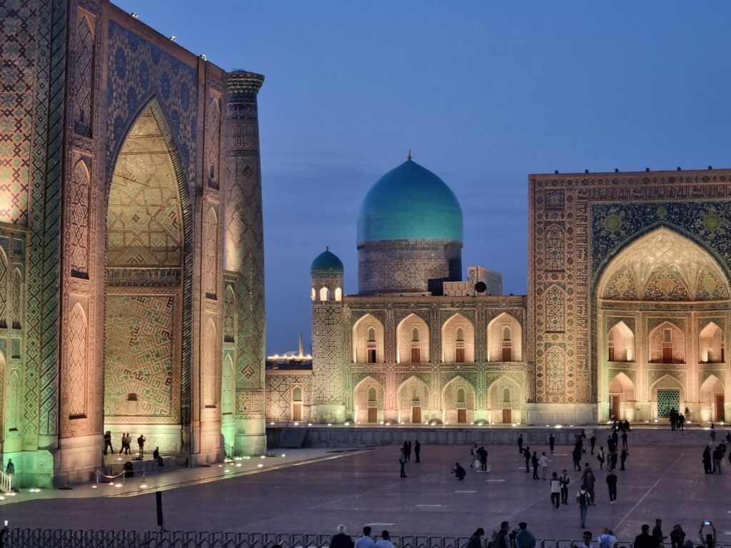 Uzbekistan Travel Guide